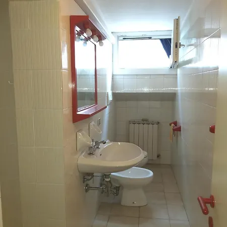 Mansarda Luminosissima Vicino Al Mare بيزارو