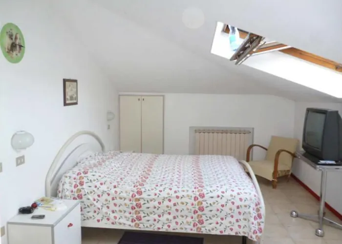 Appartamento Mansarda Luminosissima Vicino Al Mare Pesaro